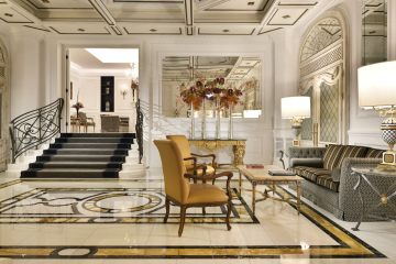 Document: [Hotel Splendide Royal - lobby ]